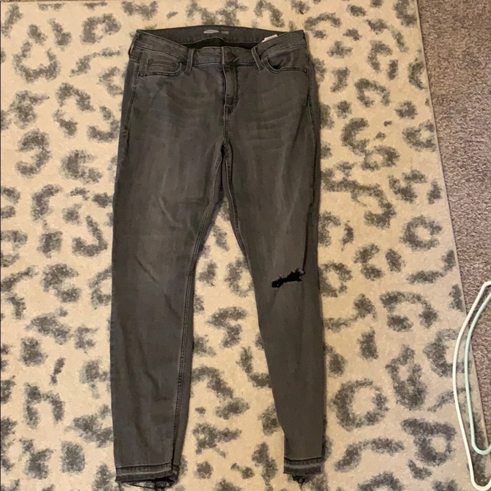 Old navy rockstar super skinny jeans
